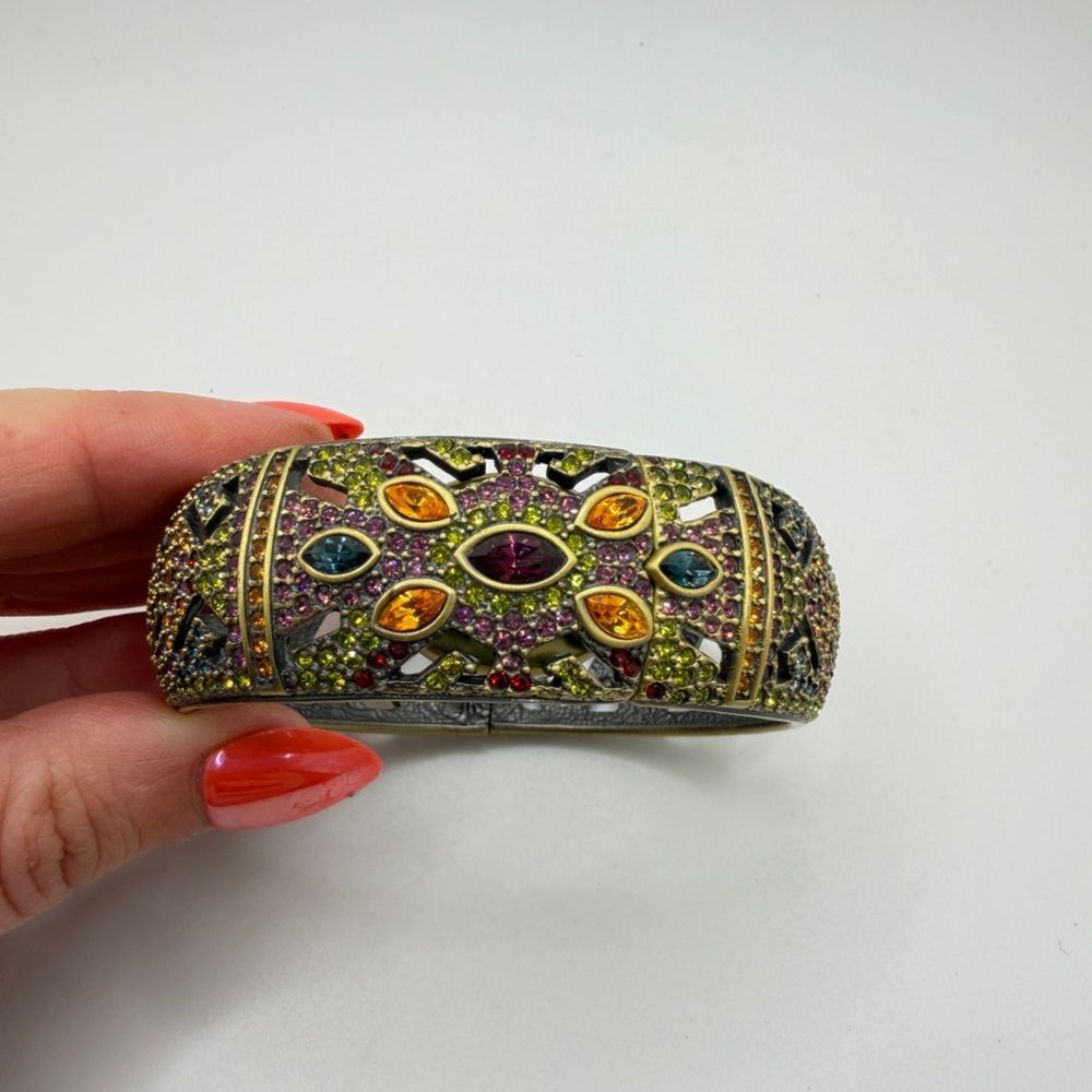 HeidiāDaus "Peekaboo" Watch hinged bracelet, crystal & bronze toned gold metal! - Picture 9 of 16
